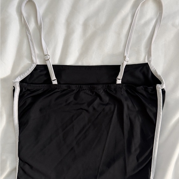 Princess Polly Black and White Tank - Picture 4 of 4